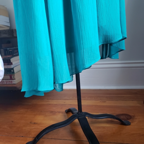 Teal high-low dress - Picture 5 of 7